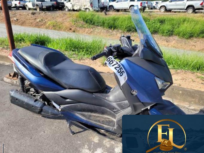 YAMAHA XMAX 20/21